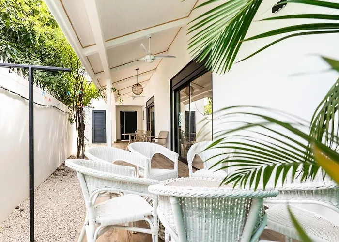 Tropical Casa - Walk - Prime Area *